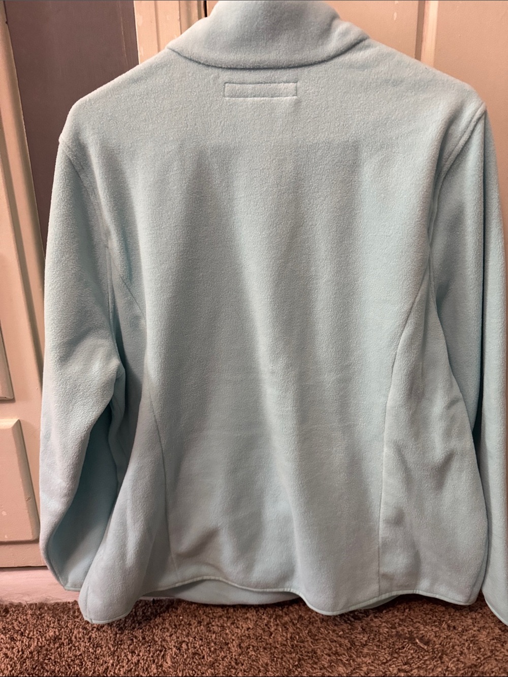 2/1 Amazon Essentials Women’s Pale Aqua Zip-Up Fleece Pullover - Picture 3 of 3